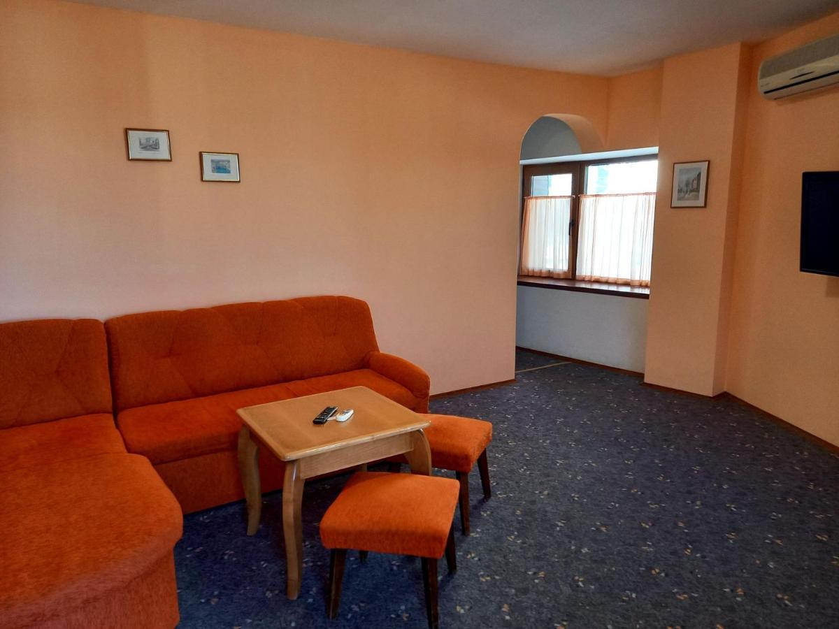 Regina'S Guesthouse Bałczik Zewnętrze zdjęcie